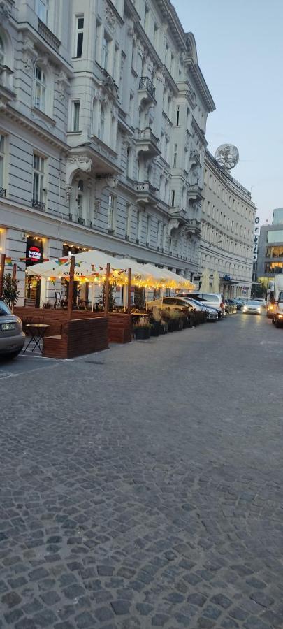 Be My Guest - Krucza Elegant Apartment - Rondo De Gaulle'A Center Of Warsaw Metro Wi-Fi Breakfast ภายนอก รูปภาพ