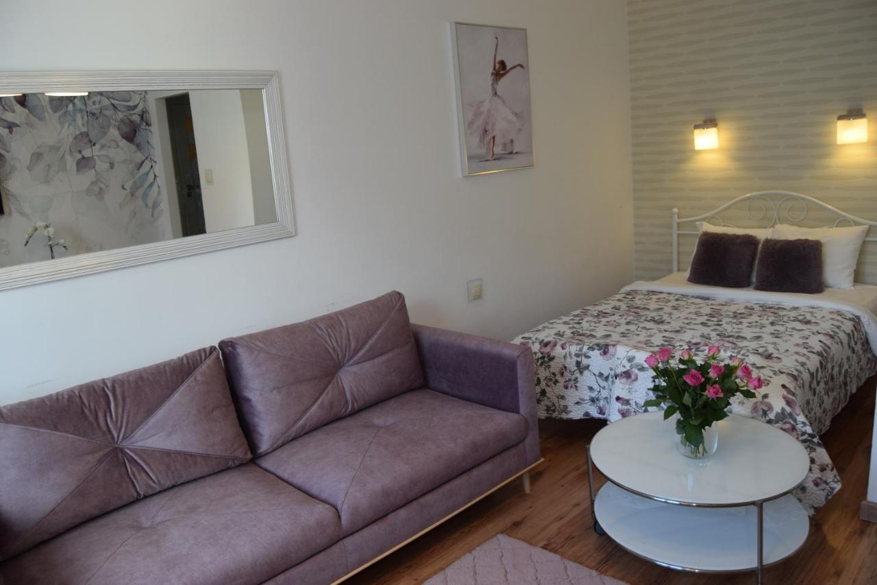 Be My Guest - Krucza Elegant Apartment - Rondo De Gaulle'A Center Of Warsaw Metro Wi-Fi Breakfast ภายนอก รูปภาพ