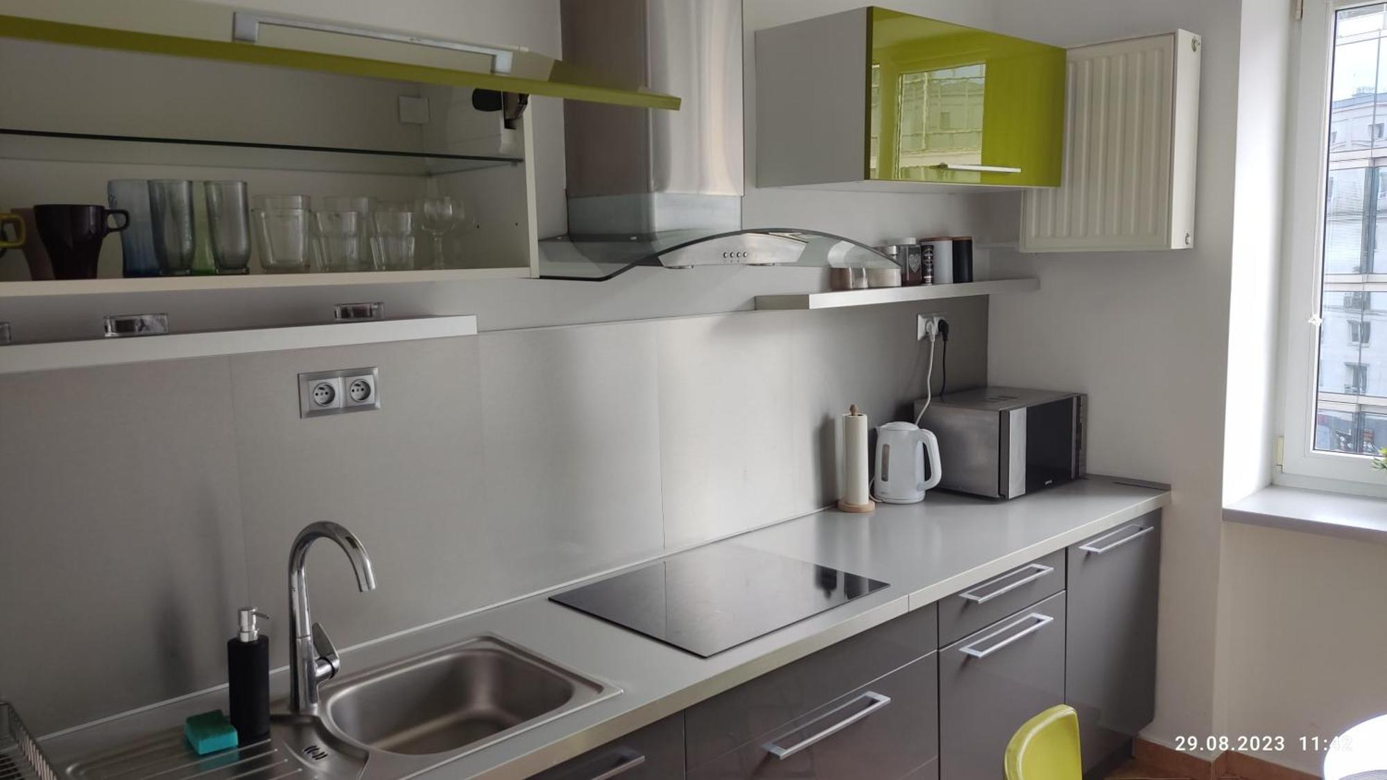 Be My Guest - Krucza Elegant Apartment - Rondo De Gaulle'A Center Of Warsaw Metro Wi-Fi Breakfast ภายนอก รูปภาพ